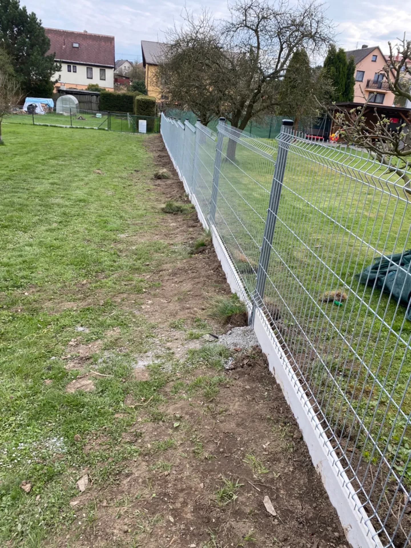 Panelový plot 2D/3D — realizace na klíč od FRIMATSTAVO