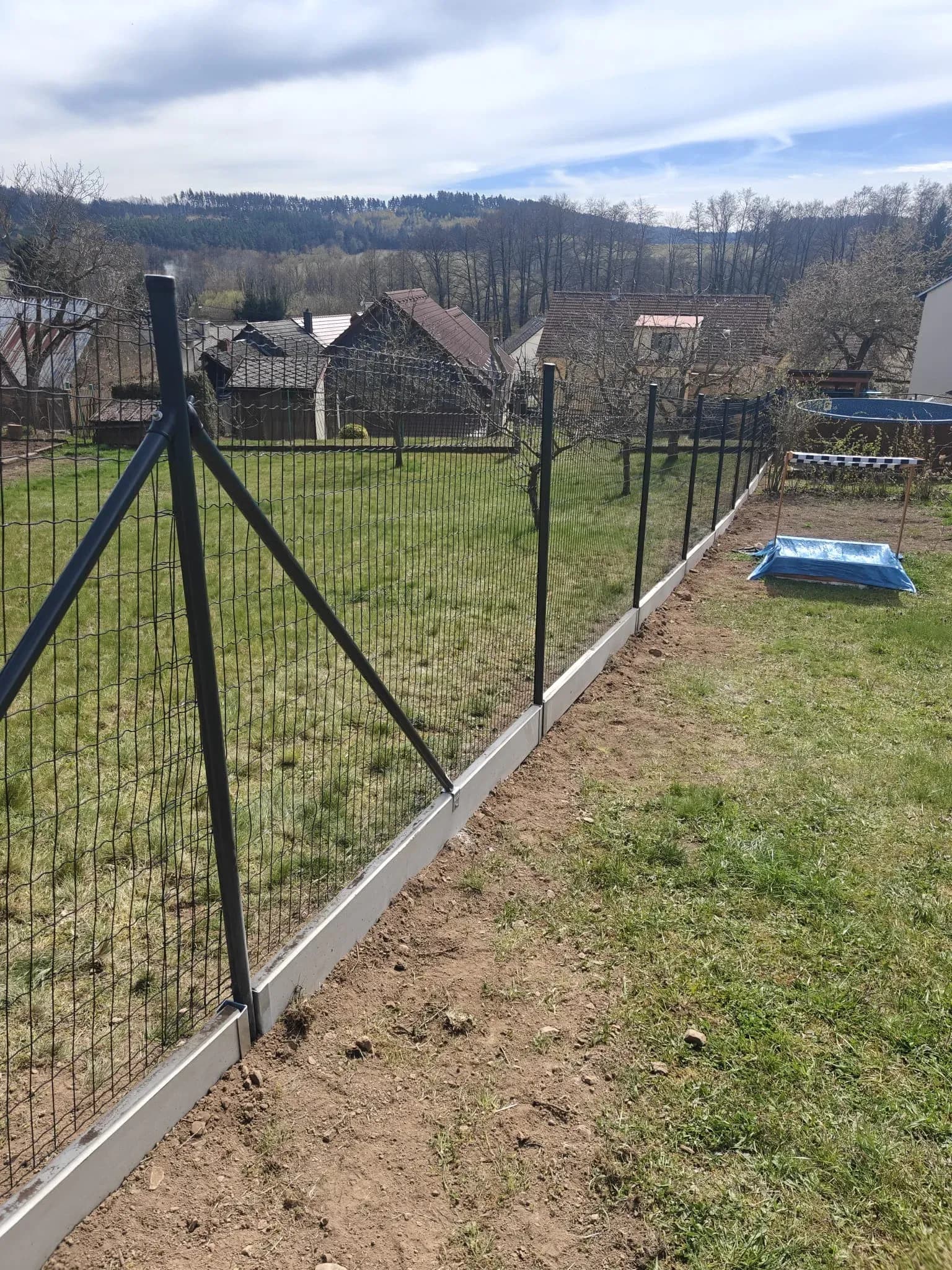 Panelový plot 2D/3D — realizace na klíč od FRIMATSTAVO