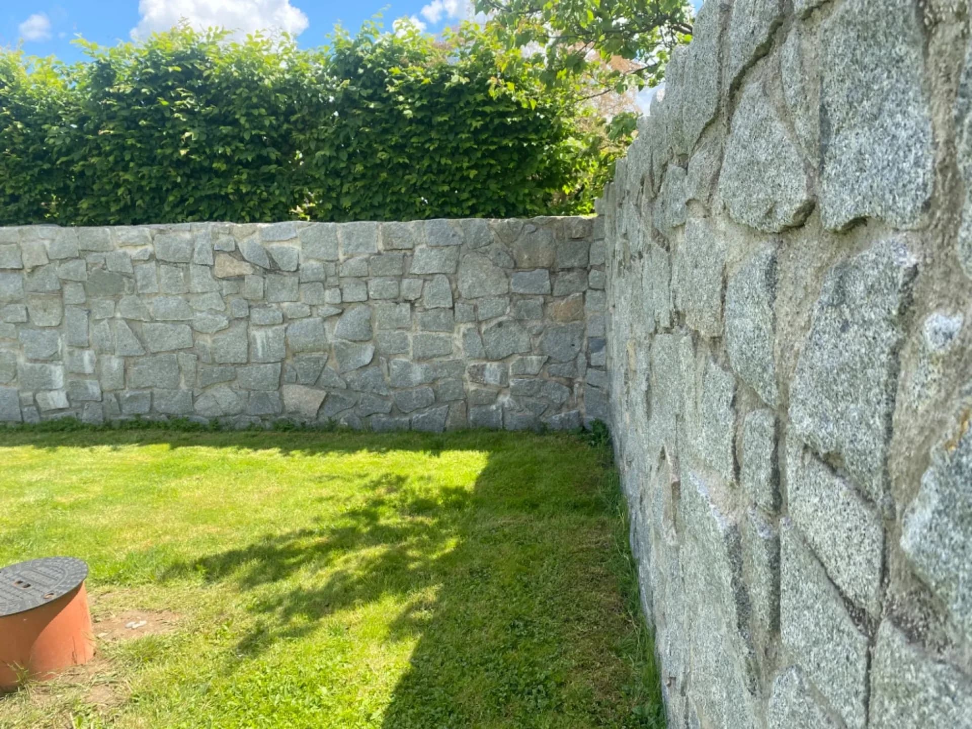 Zděný plot — realizace na klíč od FRIMATSTAVO