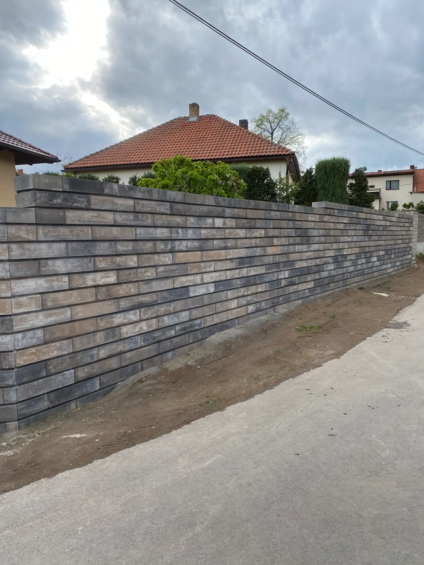 Zděný plot — realizace na klíč od FRIMATSTAVO